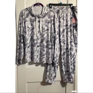 Kyodan 2pc Athletic Hoodie and Joggers